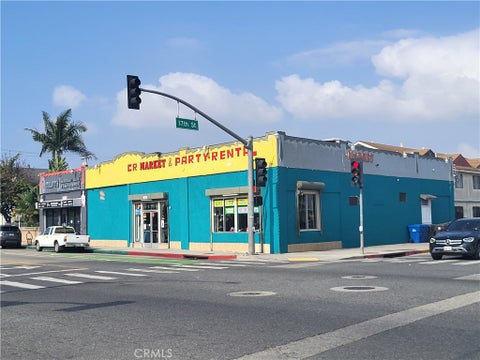 Photo of 1631 Alamitos Avenue, Long Beach, CA 90813 (MLS # PW26108568)