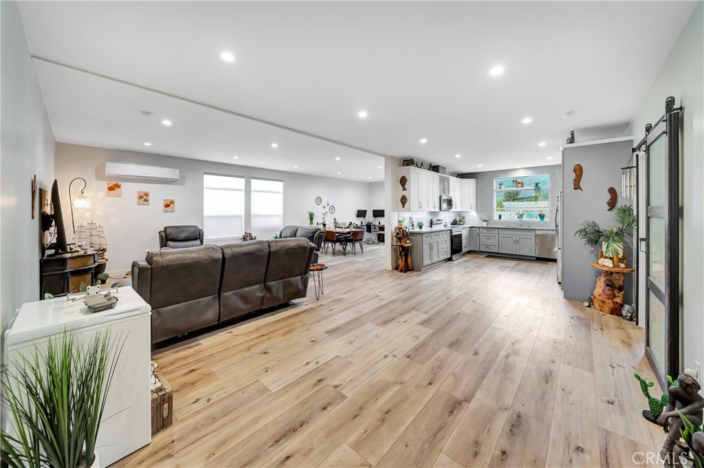 Agoura Park (802) - Residential