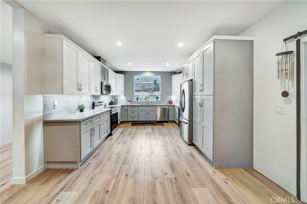 Agoura Park (802) - Residential