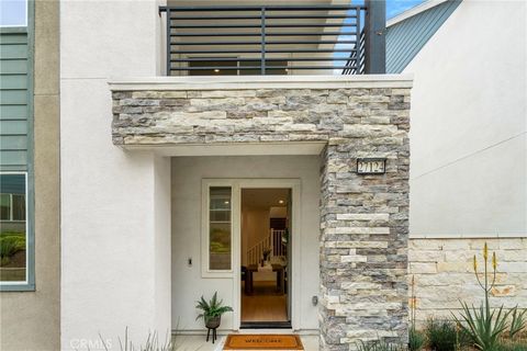 Photo of 27124 Purple Sage Court, Valencia, CA 91381 (MLS # SR26001563)