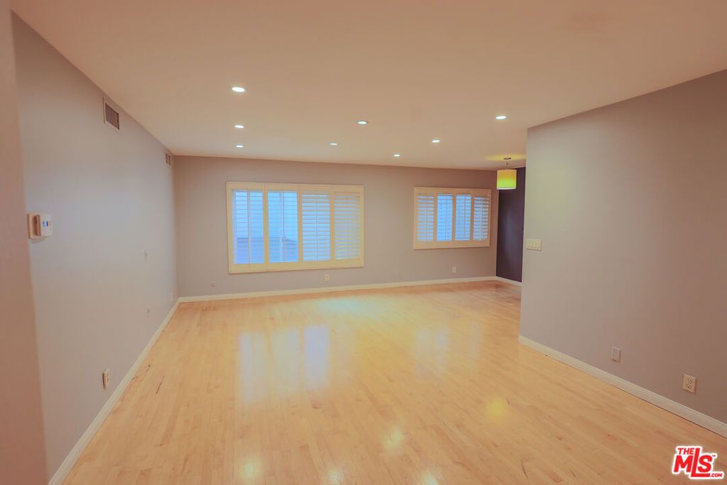Photo of 1250 N Kings Road #303, West Hollywood, CA 90069 (MLS # 25606339)