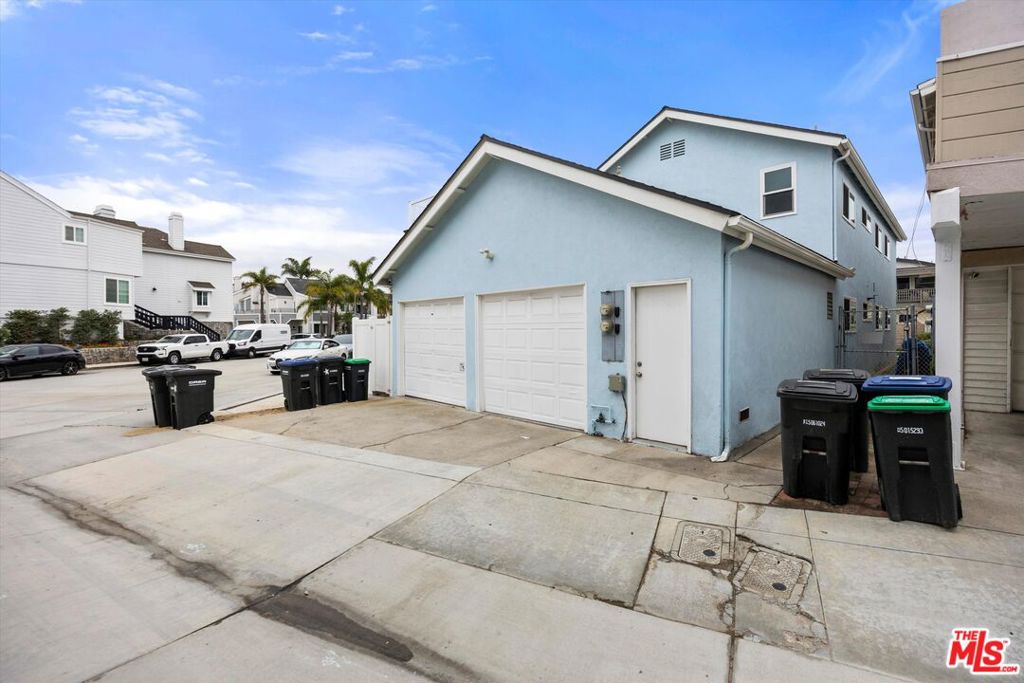 211 Cypress Street, Newport Beach CA 92661 - Photo 53
