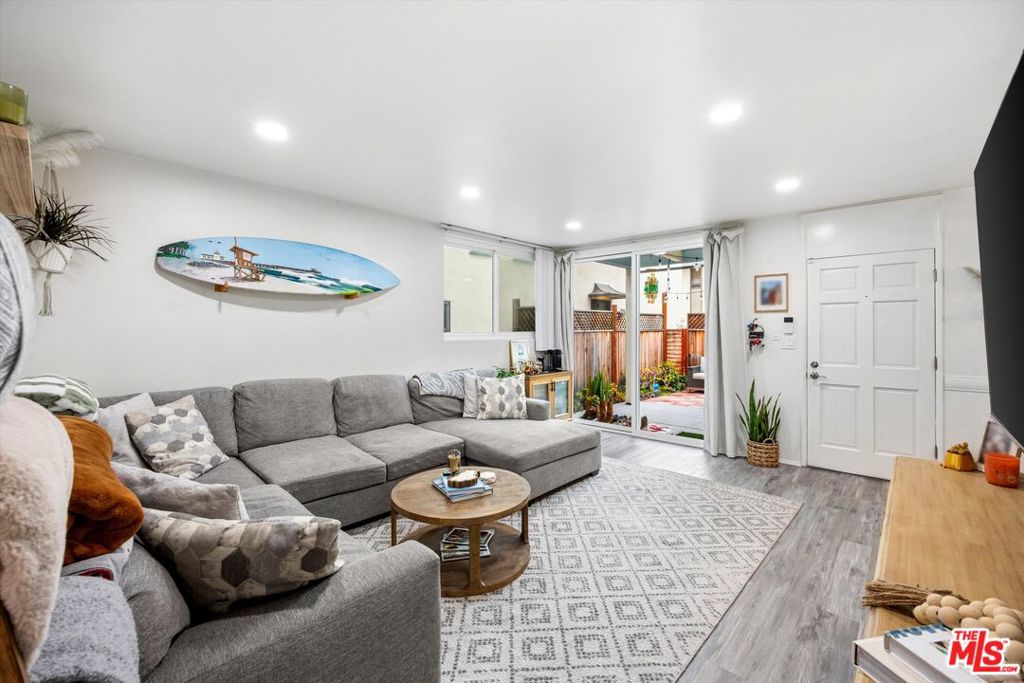 211 Cypress Street, Newport Beach CA 92661 - Photo 12