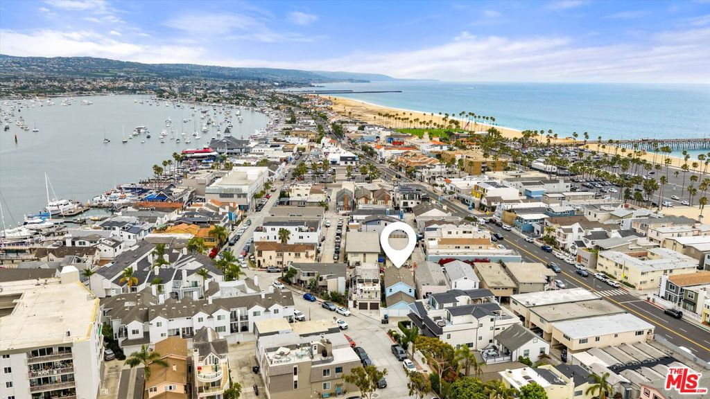 211 Cypress Street, Newport Beach CA 92661 - Photo 62