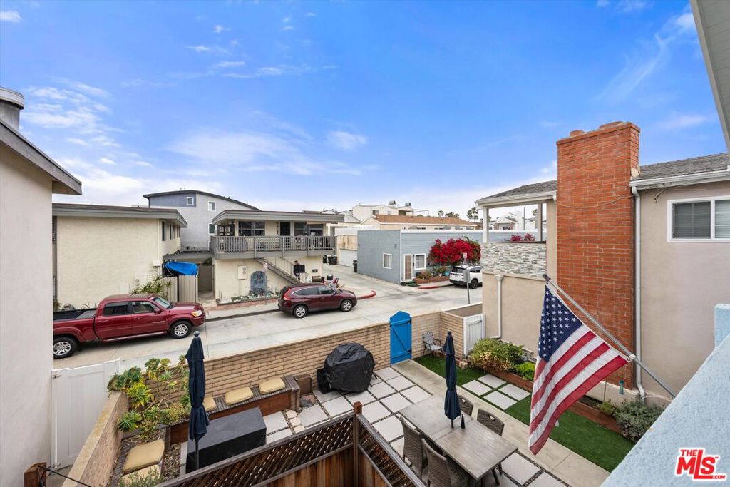 211 Cypress Street, Newport Beach CA 92661 - Photo 38