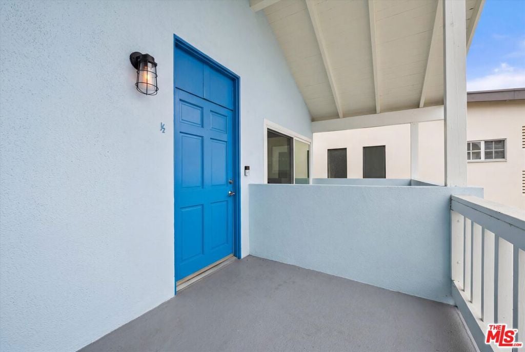211 Cypress Street, Newport Beach CA 92661 - Photo 32