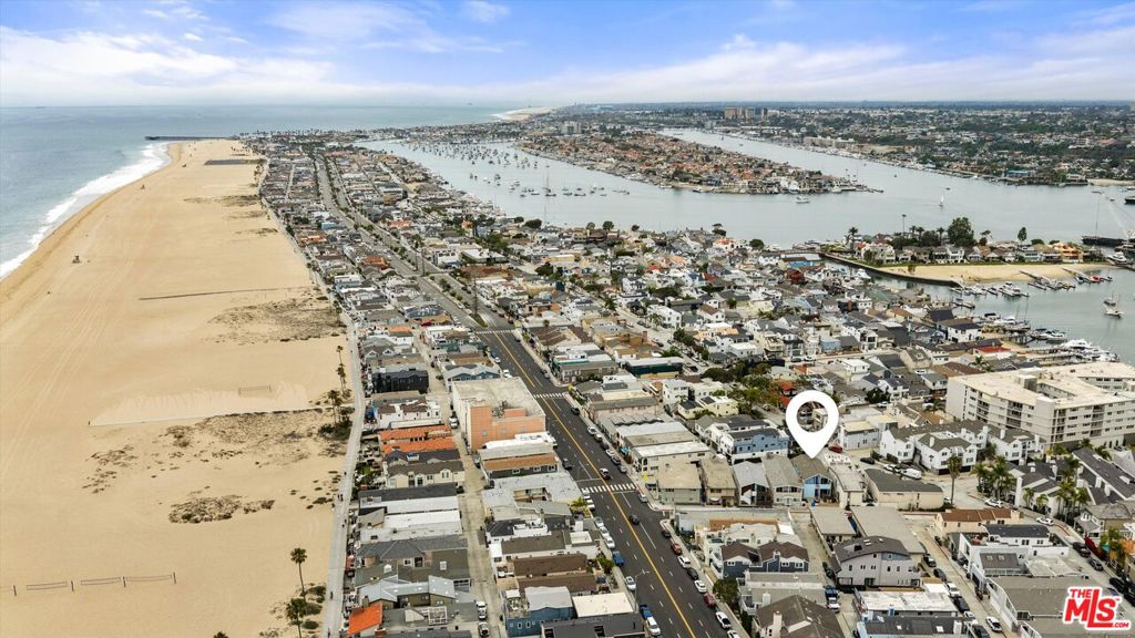211 Cypress Street, Newport Beach CA 92661 - Photo 68