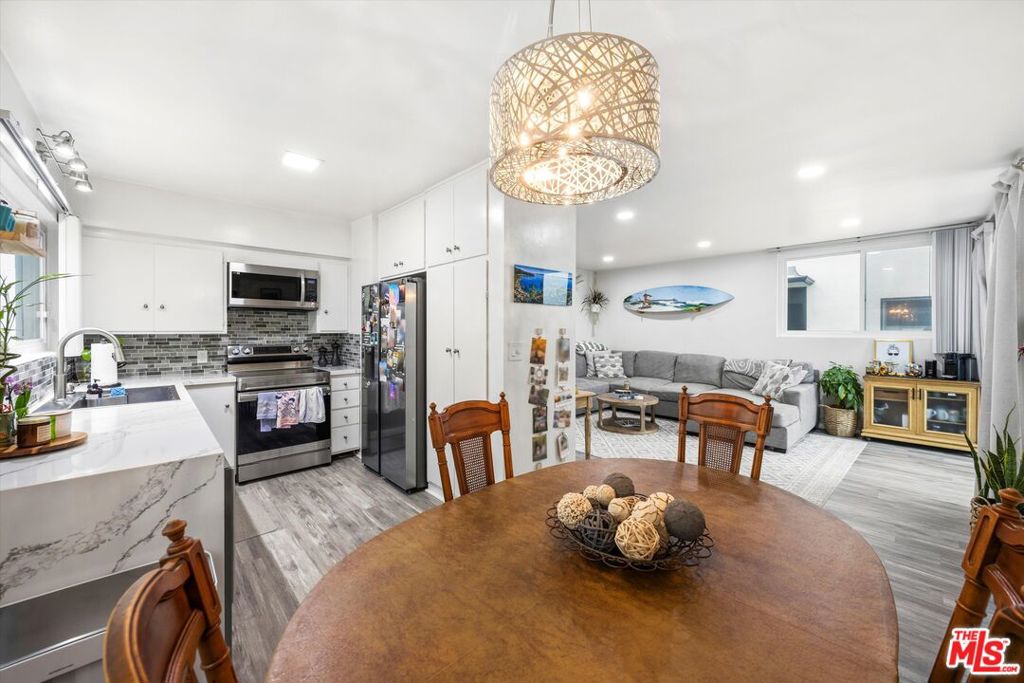 211 Cypress Street, Newport Beach CA 92661 - Photo 17
