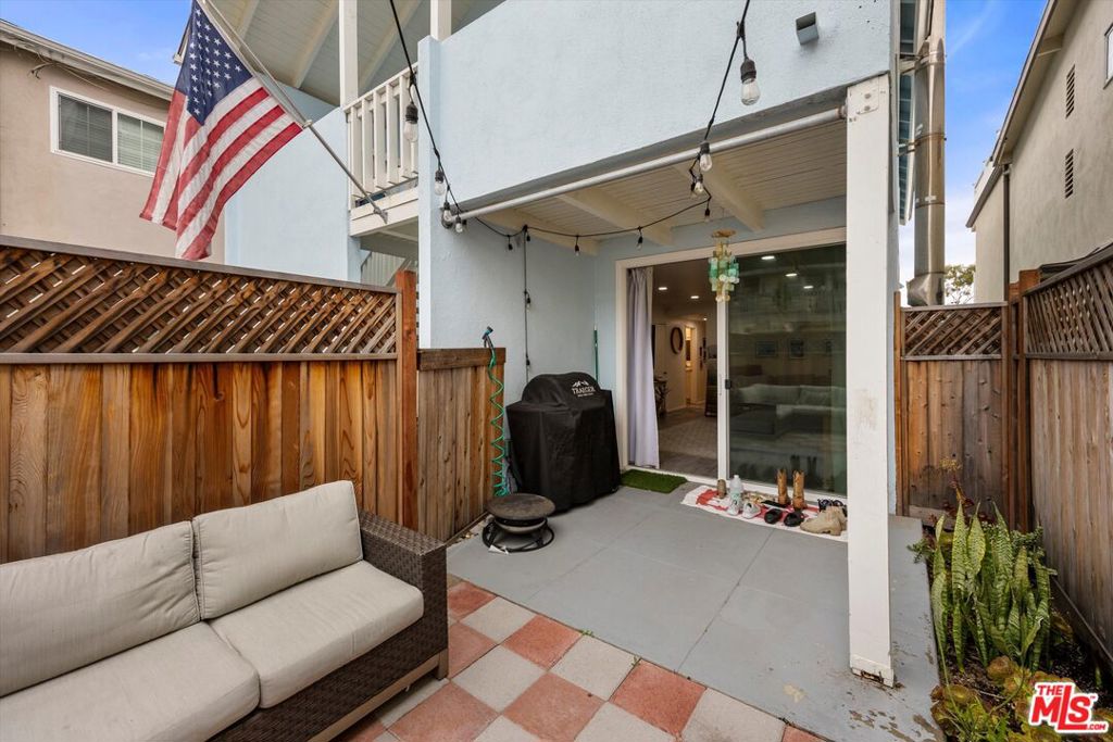 211 Cypress Street, Newport Beach CA 92661 - Photo 10