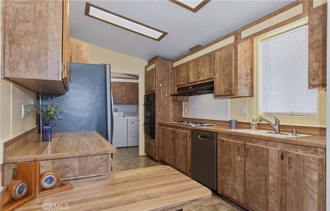 Tiny photo for 1300 W Menlo Avenue #89, Hemet, CA 92543 (MLS # SW26086126)