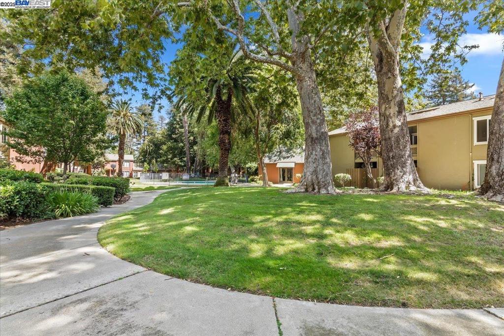 SUMMERWOOD WEST - Residential