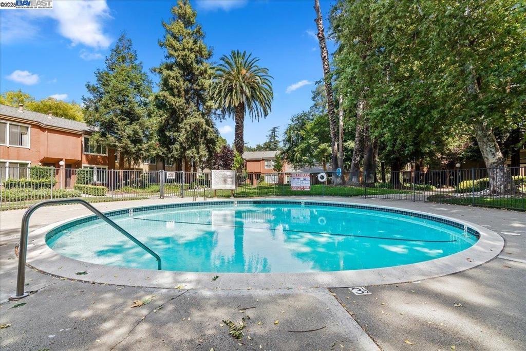 SUMMERWOOD WEST - Residential