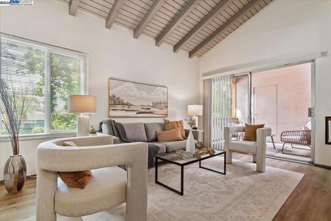 Photo of 810 Oak Grove Rd Rd #106, Concord, CA 94518 (MLS # 41110708)