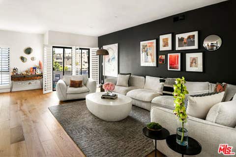 Photo of 651 Wilcox Avenue #3C, Los Angeles, CA 90004 (MLS # 26833755)