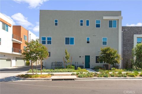 155 Sash Irvine CA 92618