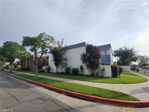 Photo of 4862 Kona Drive #C, Huntington Beach, CA 92649 (MLS # OC26049081)