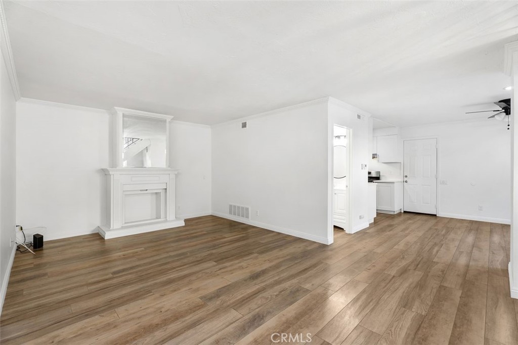 26284 Via Roble 2