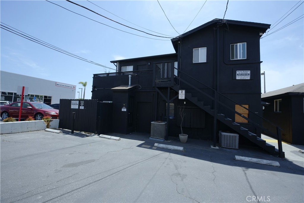 1214 Highland