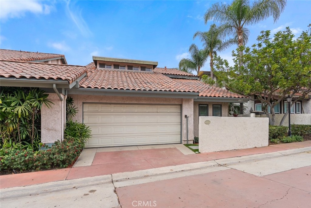 627 Avery Place