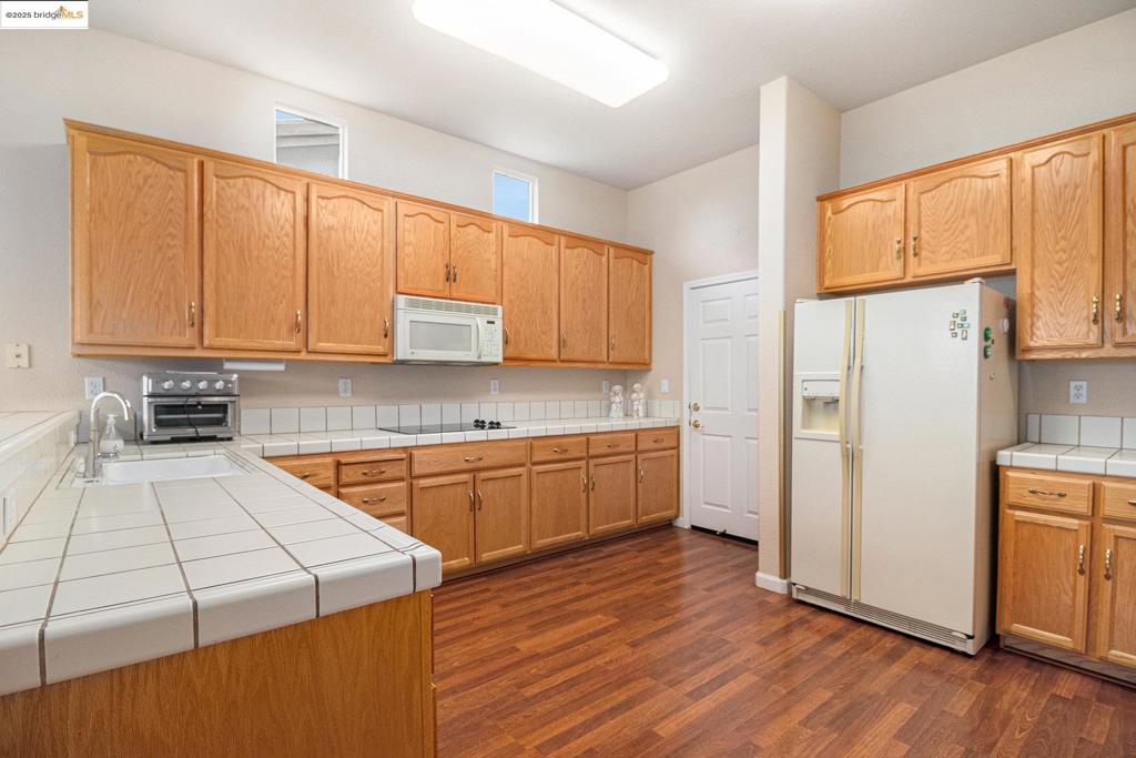 SUMMERSET 2 - Residential