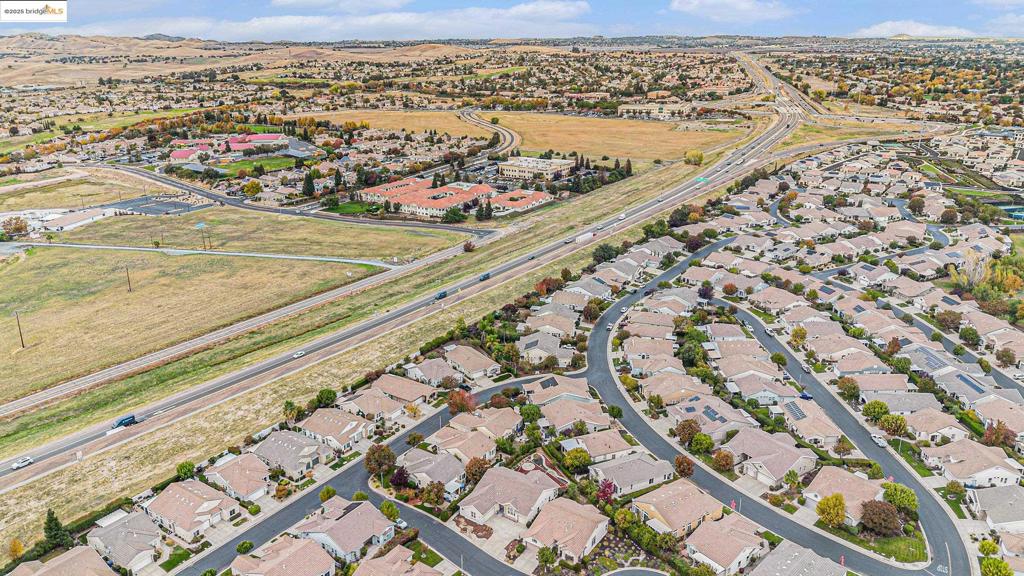 SUMMERSET 2 - Residential