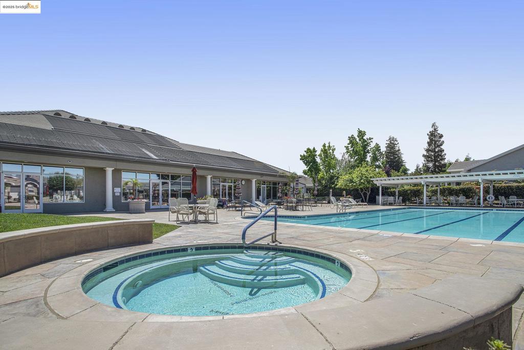 SUMMERSET 2 - Residential