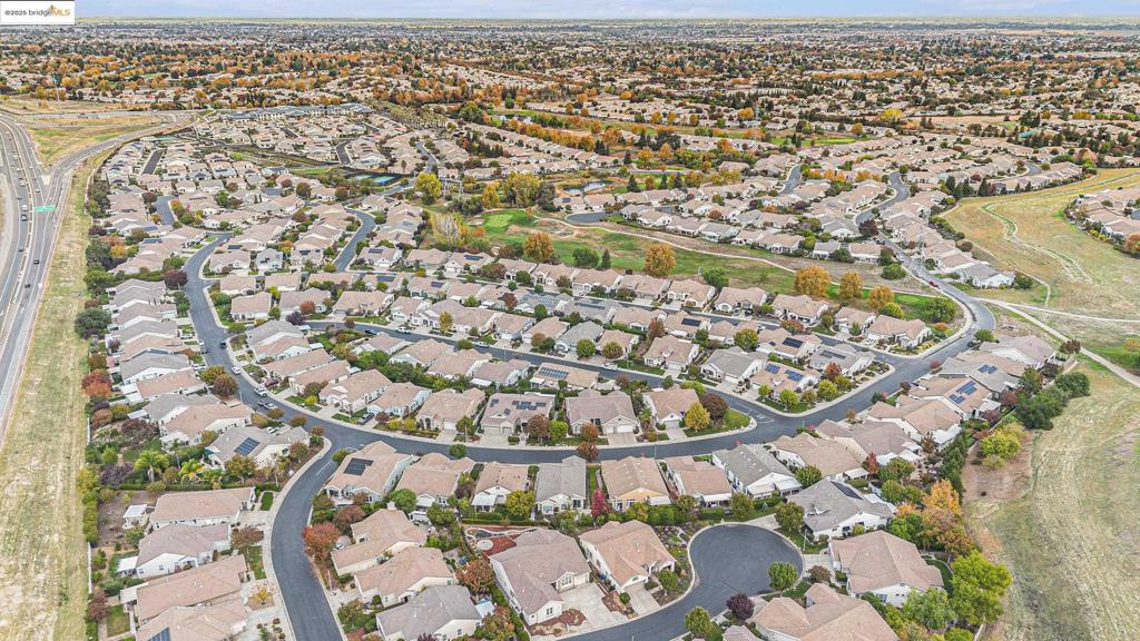 SUMMERSET 2 - Residential