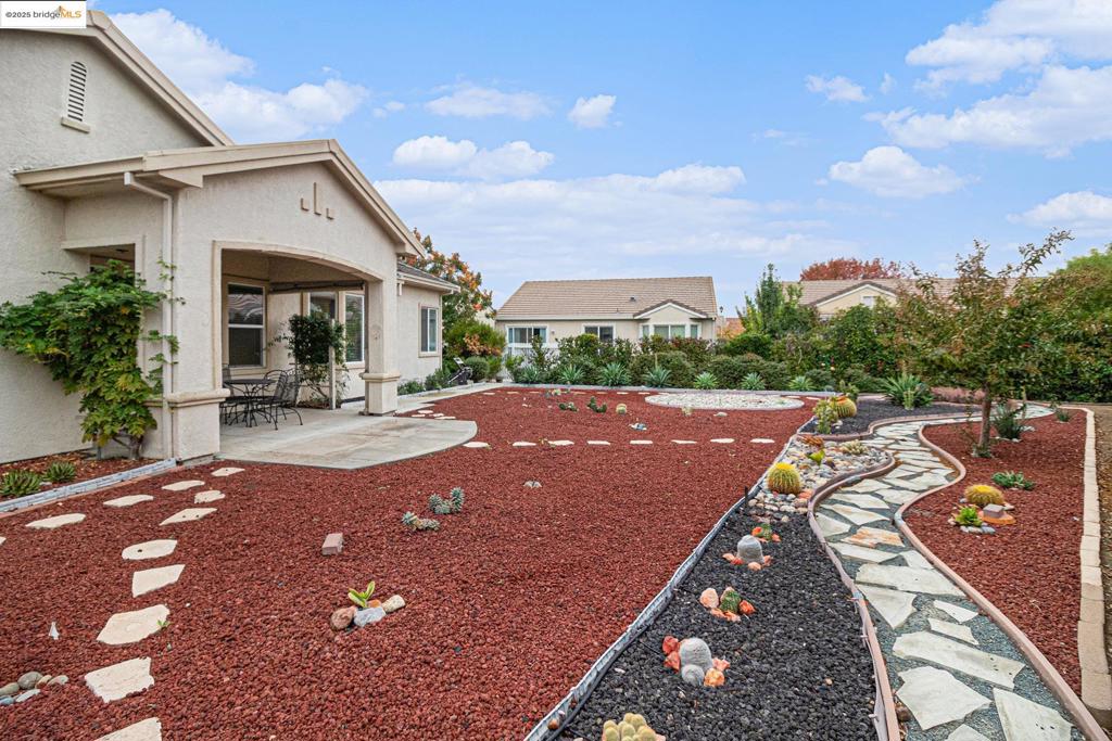 SUMMERSET 2 - Residential