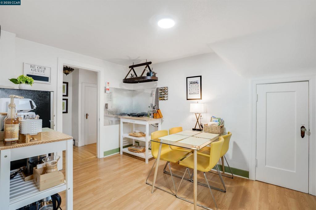 VISTA DE VALLEJO - Residential Income