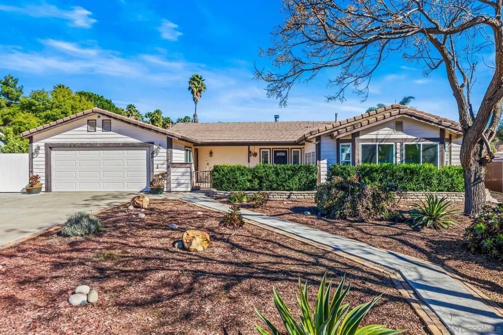 Photo of 16319 Scarbery Rd Rd, Ramona, CA 92065 (MLS # 2601189SD)