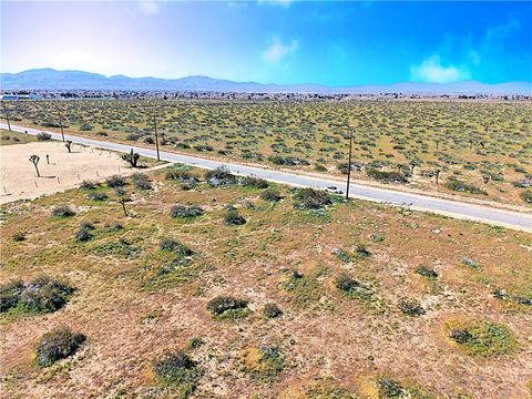 Photo of 0 110th St East Street, Sun Village, CA 93543 (MLS # SR26055660)