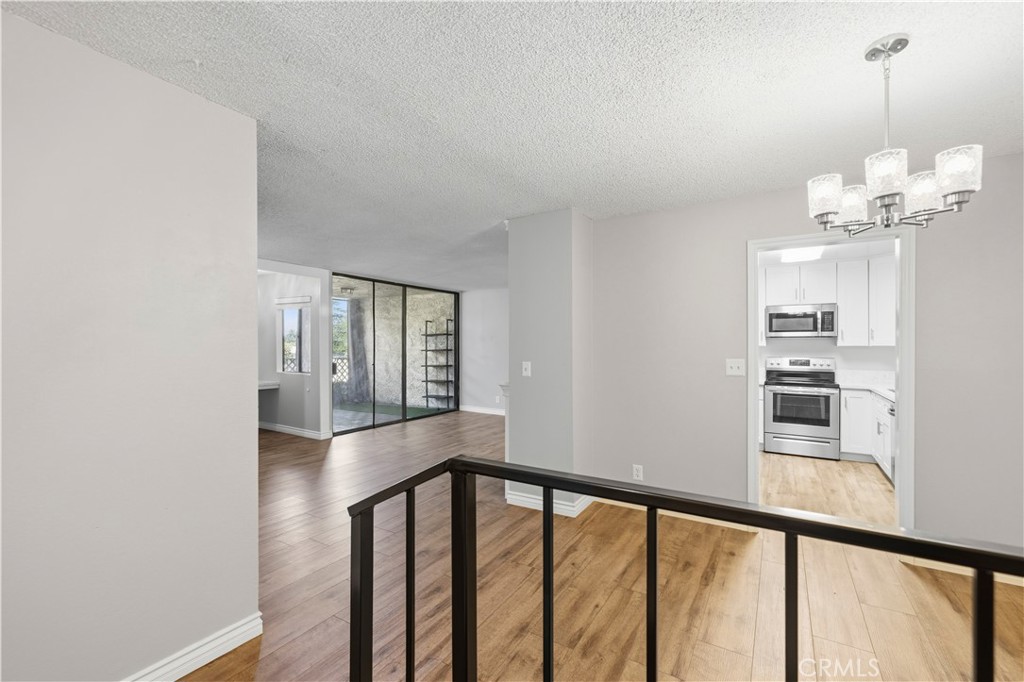 125 N Allen Avenue 213