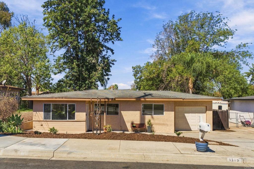 1213 S CITRUS