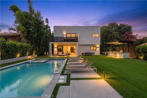 Photo of 22816 Erwin ST, Woodland Hills, CA 91367 (MLS # SR26148574)
