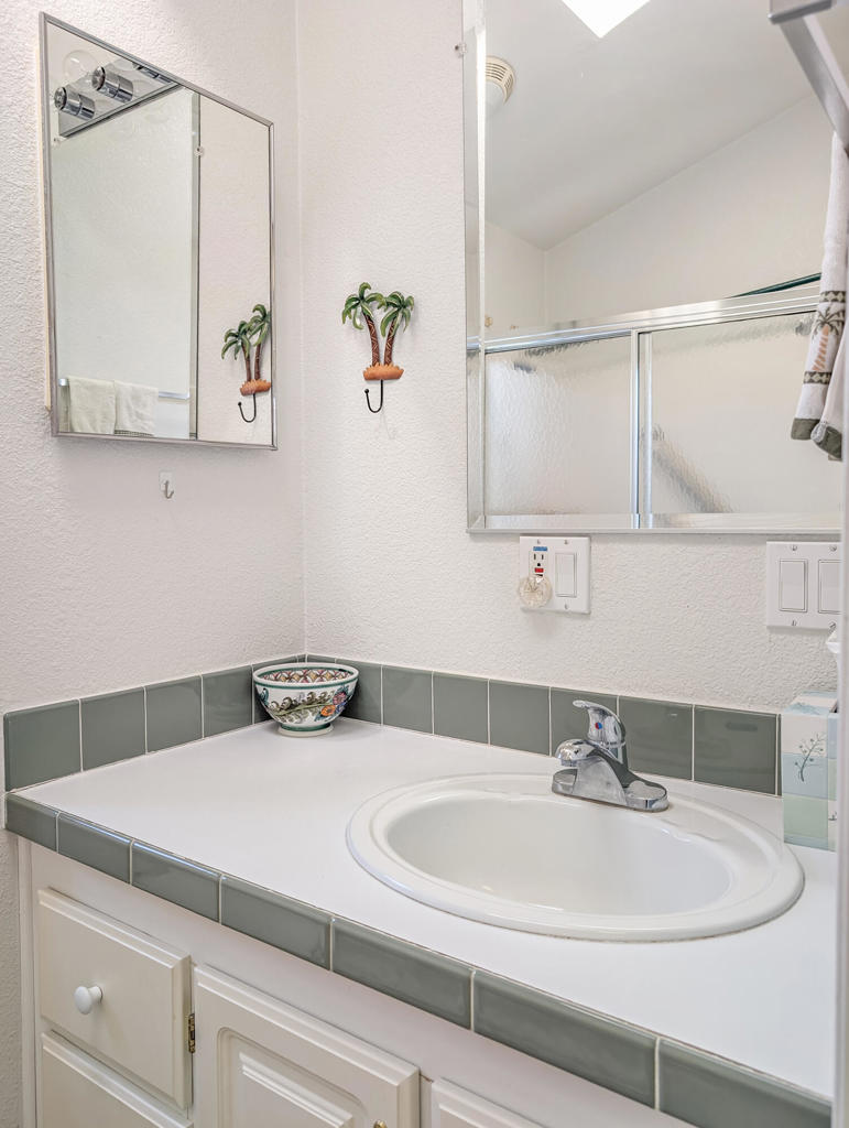 Not Applicable-1 - Manufactured In Park