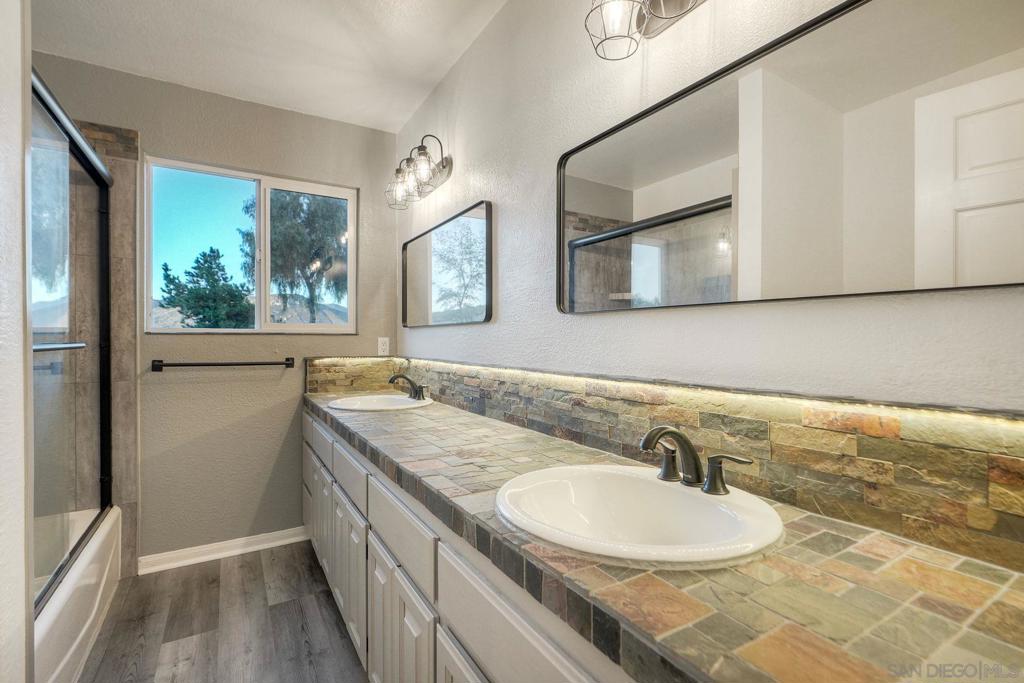 Ramona - Residential