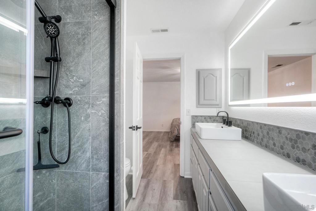 Ramona - Residential