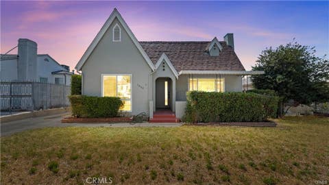 Photo of 1230 Spazier Avenue, Glendale, CA 91201 (MLS # CV26168859)