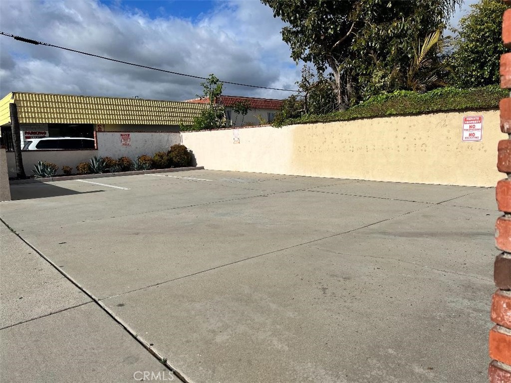 13352 Brookhurst Street