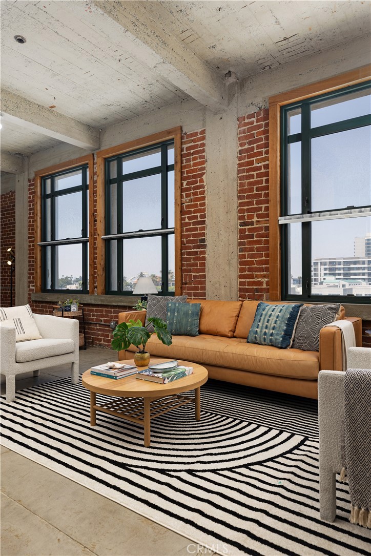 100 W 5th Street 5A