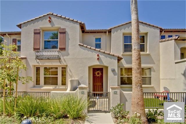 Beautiful Wood burry 3 Bedrooms, 2.5 Bath. about 1400 SQFT. Two car garage with direct access. New Paint, New wood floor. Granite counter top In Kitchen and upstairs master Bath room. All bedrooms are upstairs. Light and Bright. Close to school, shopping, association pool and spar.
