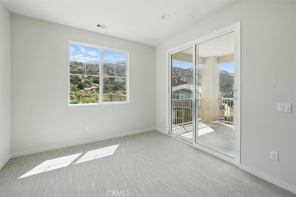 listing image 130723598480910806009