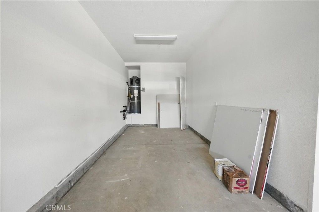 listing image 130722136858099857401