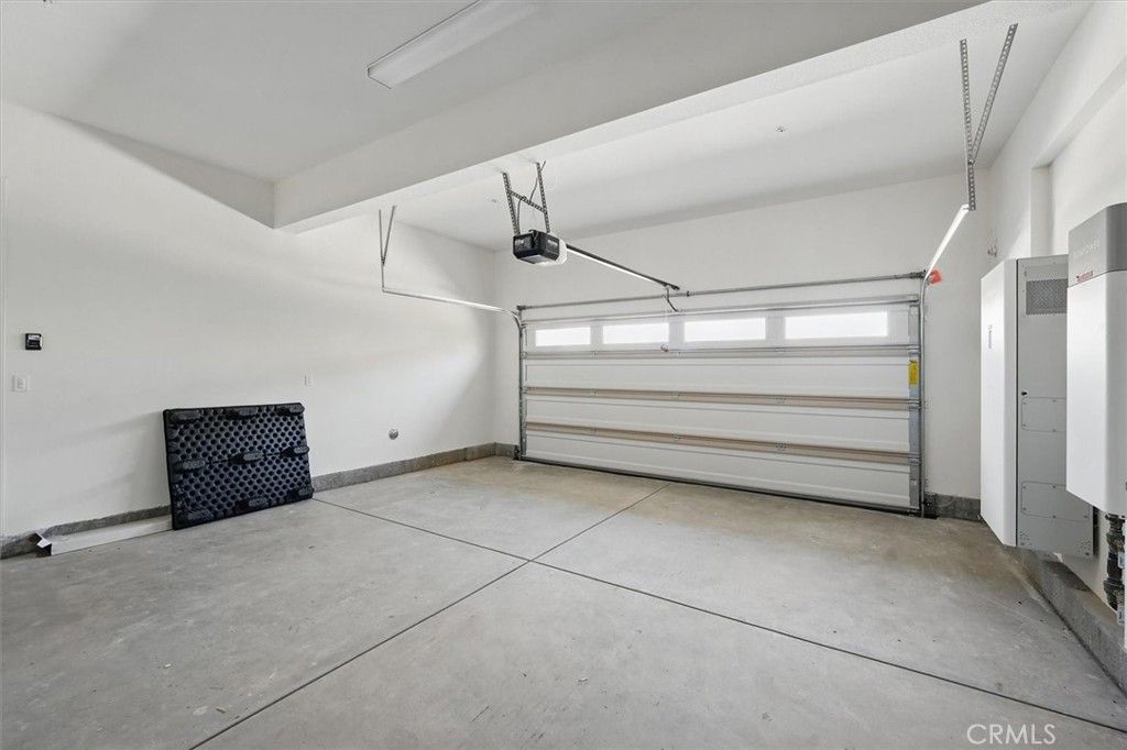 listing image 130724143304861027105