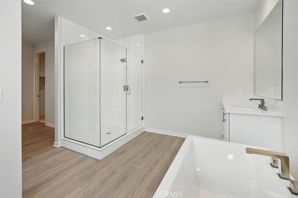 listing image 130720364902909511568
