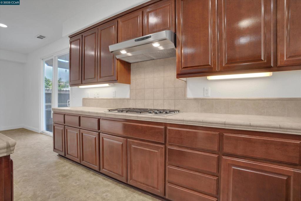 CREEKSIDE - Residential