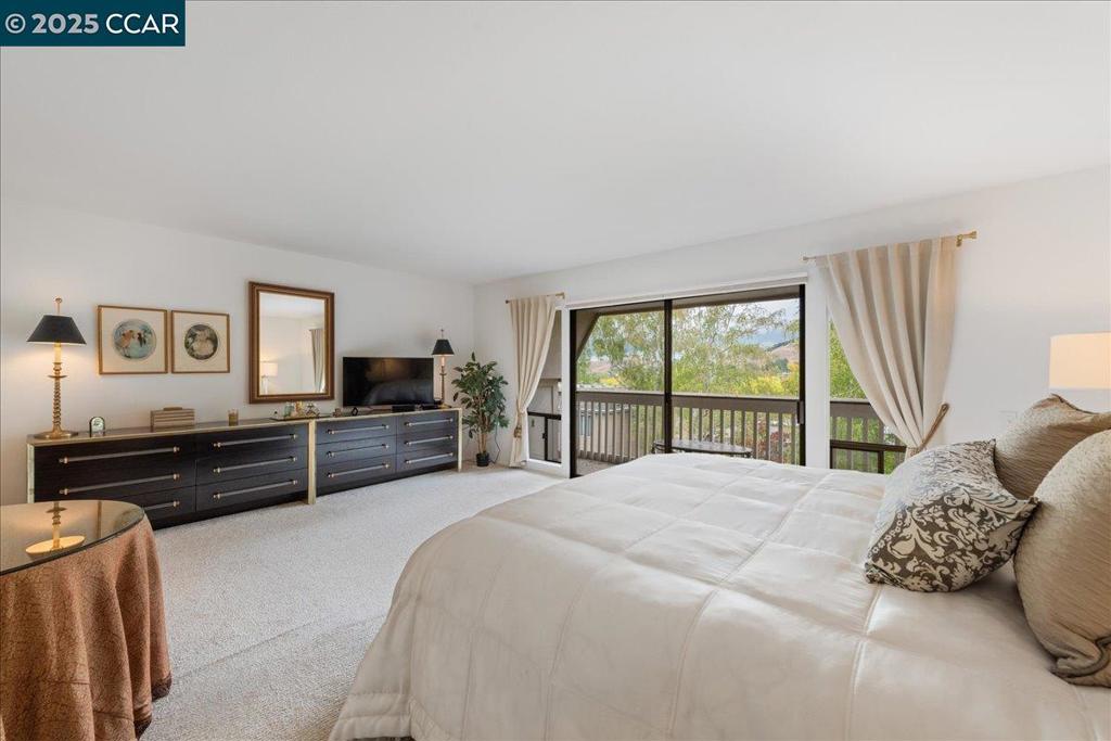 ROSSMOOR - Residential