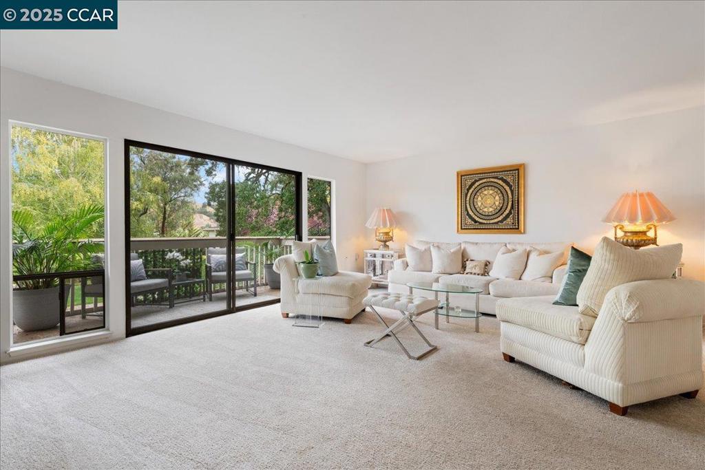ROSSMOOR - Residential