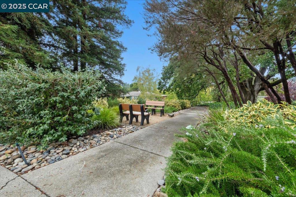 ROSSMOOR - Residential