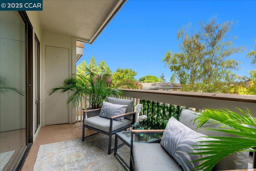 ROSSMOOR - Residential